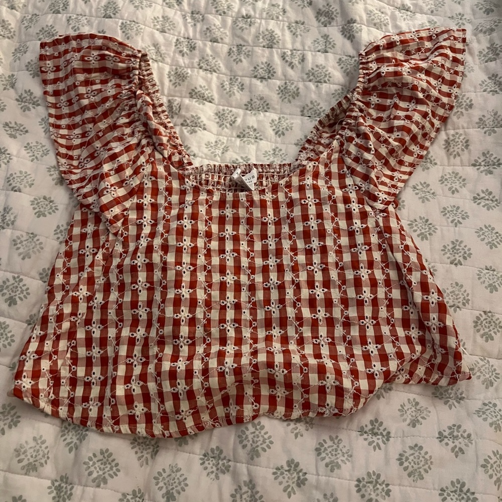Cute size small casual summer / spring blouse